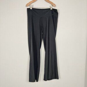 Nike Women's Athletic Pants Size Large Flare Leg Activewear Fitness Gym Sportive